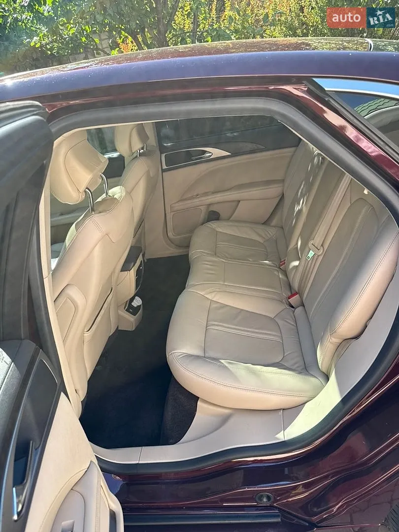 2017 Lincoln MKZ - мініатюра 22