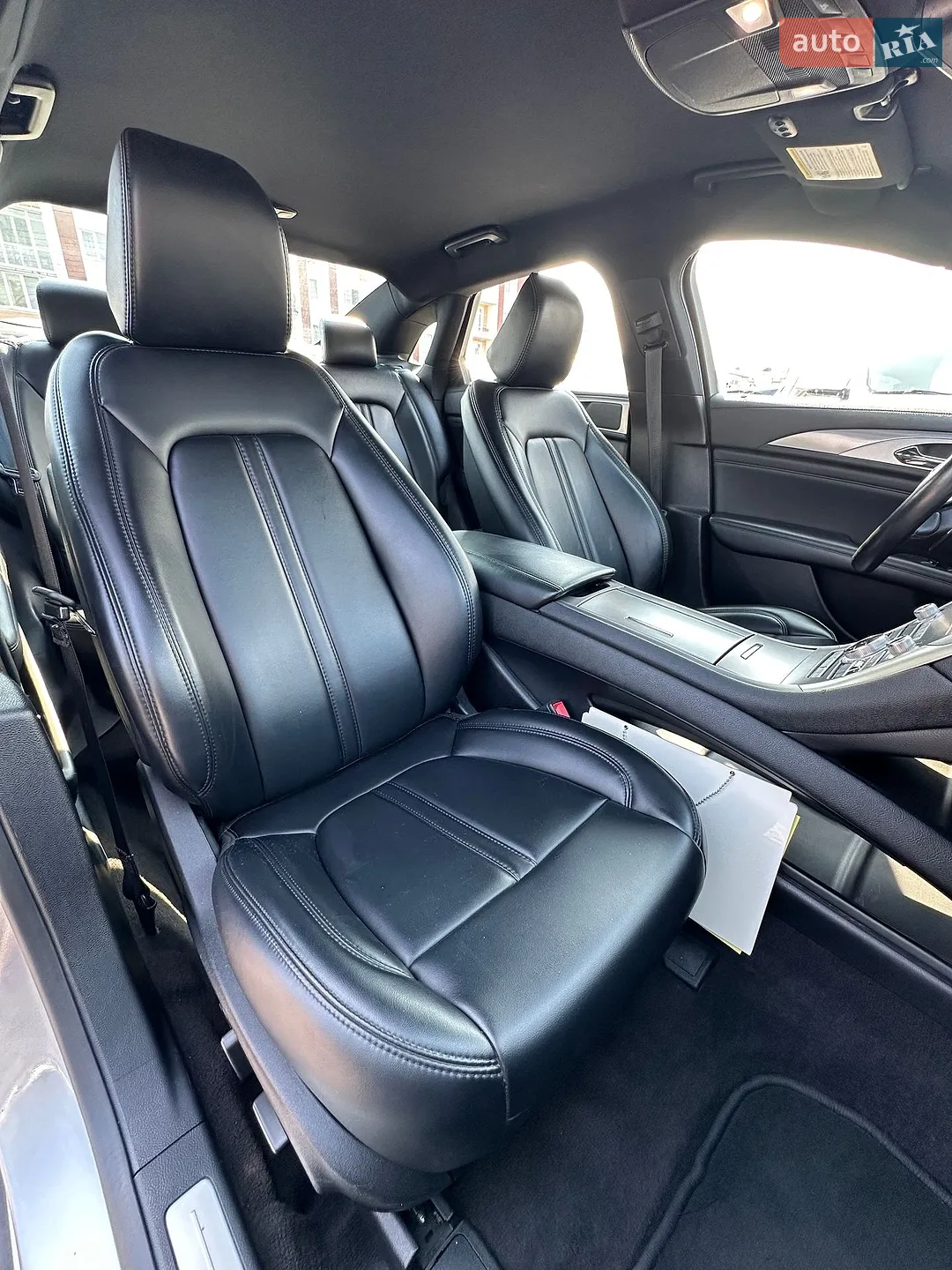 2020 Lincoln MKZ - мініатюра 22