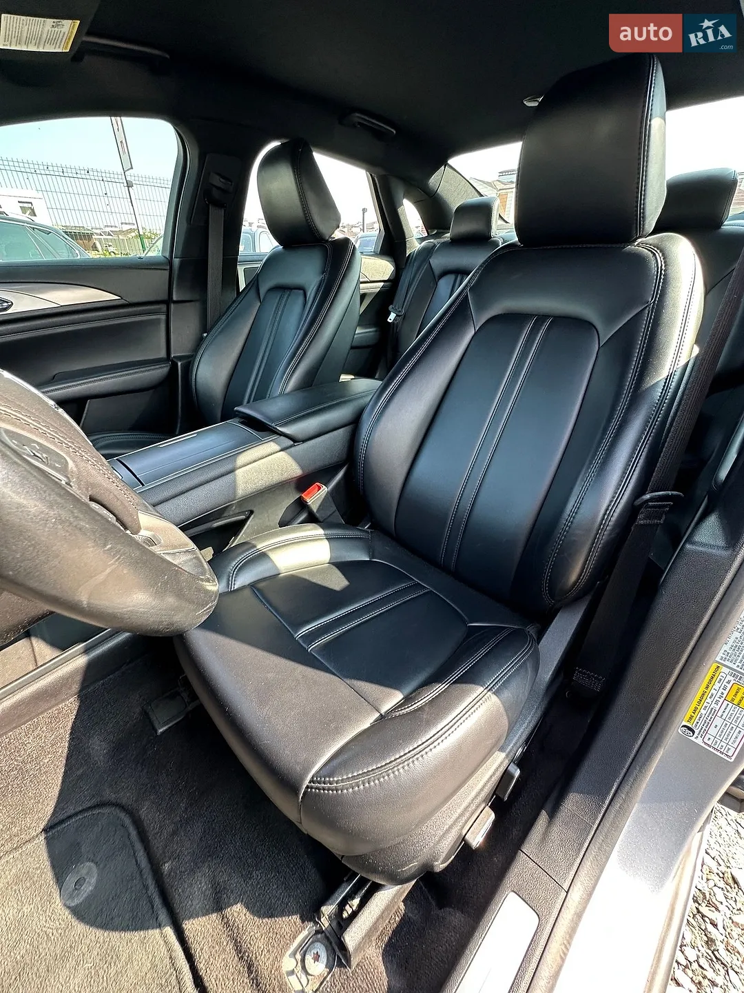 2020 Lincoln MKZ - мініатюра 24