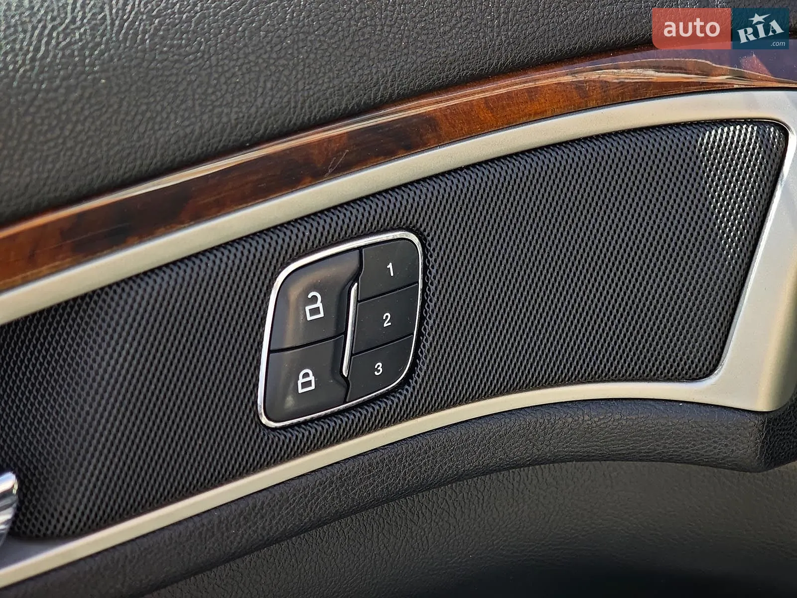2015 Lincoln MKZ - мініатюра 22