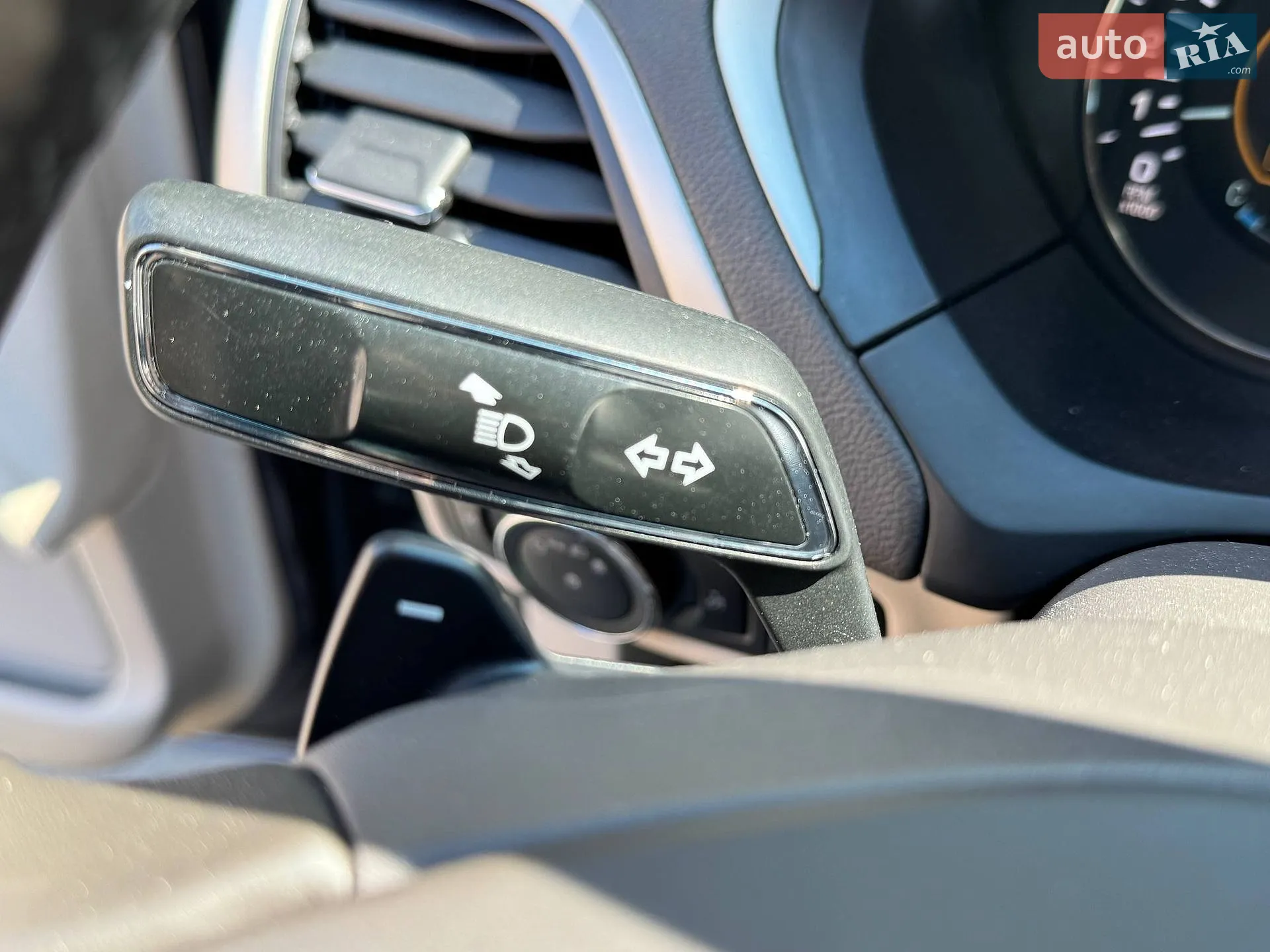2016 Lincoln MKZ - мініатюра 26