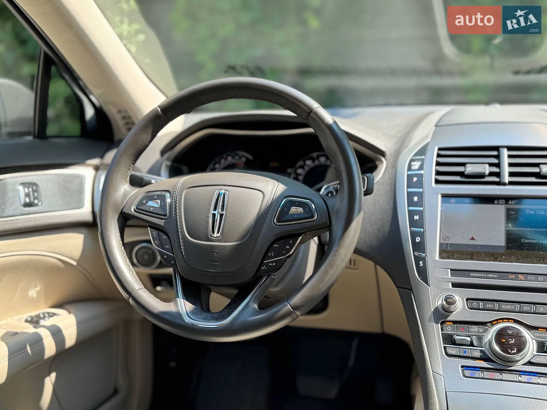 2016 Lincoln MKZ - мініатюра 10