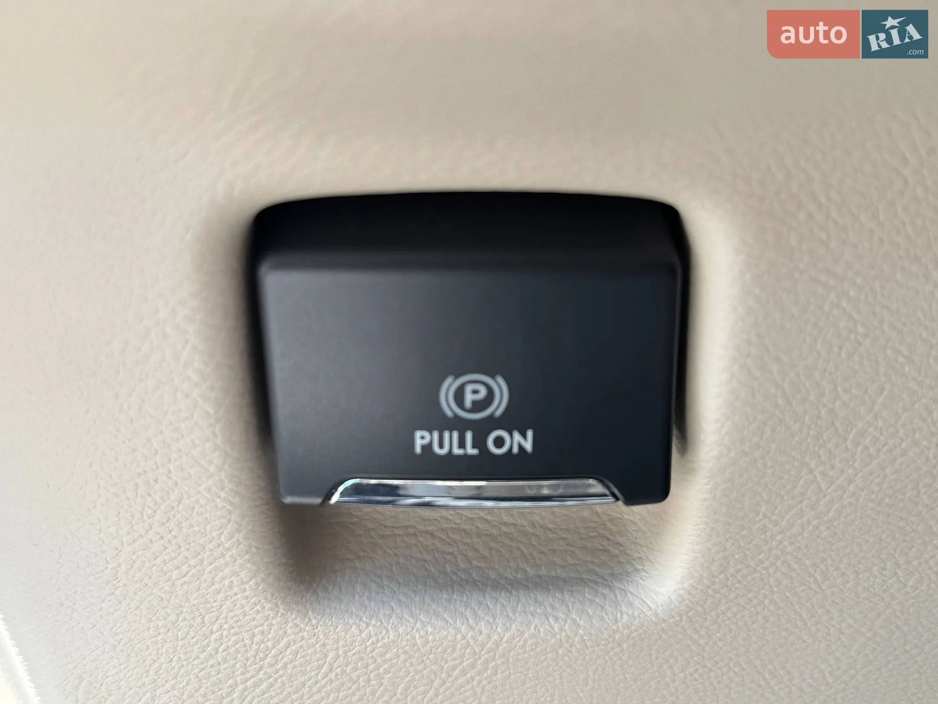 2016 Lincoln MKZ - мініатюра 23