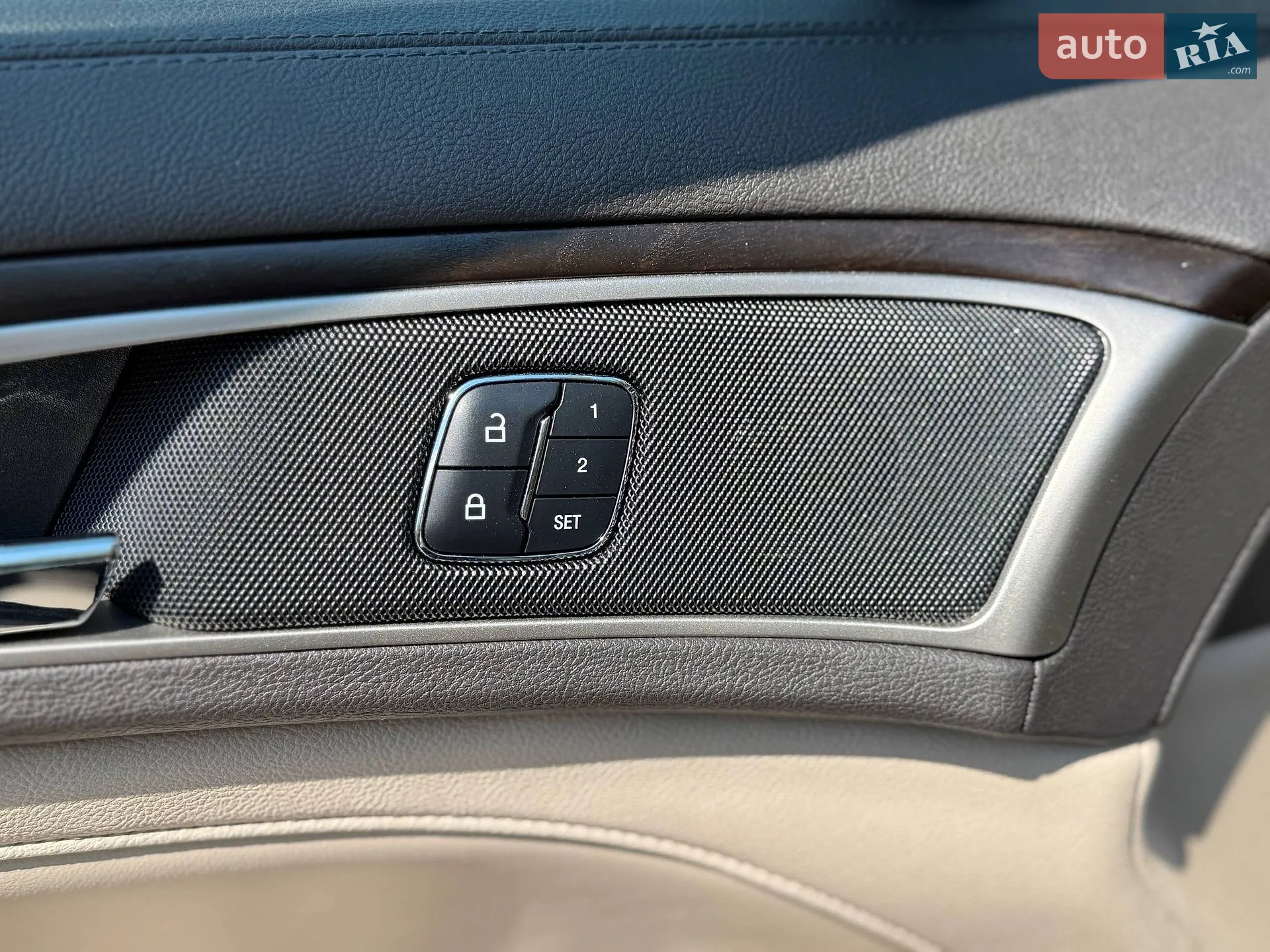 2016 Lincoln MKZ - мініатюра 20