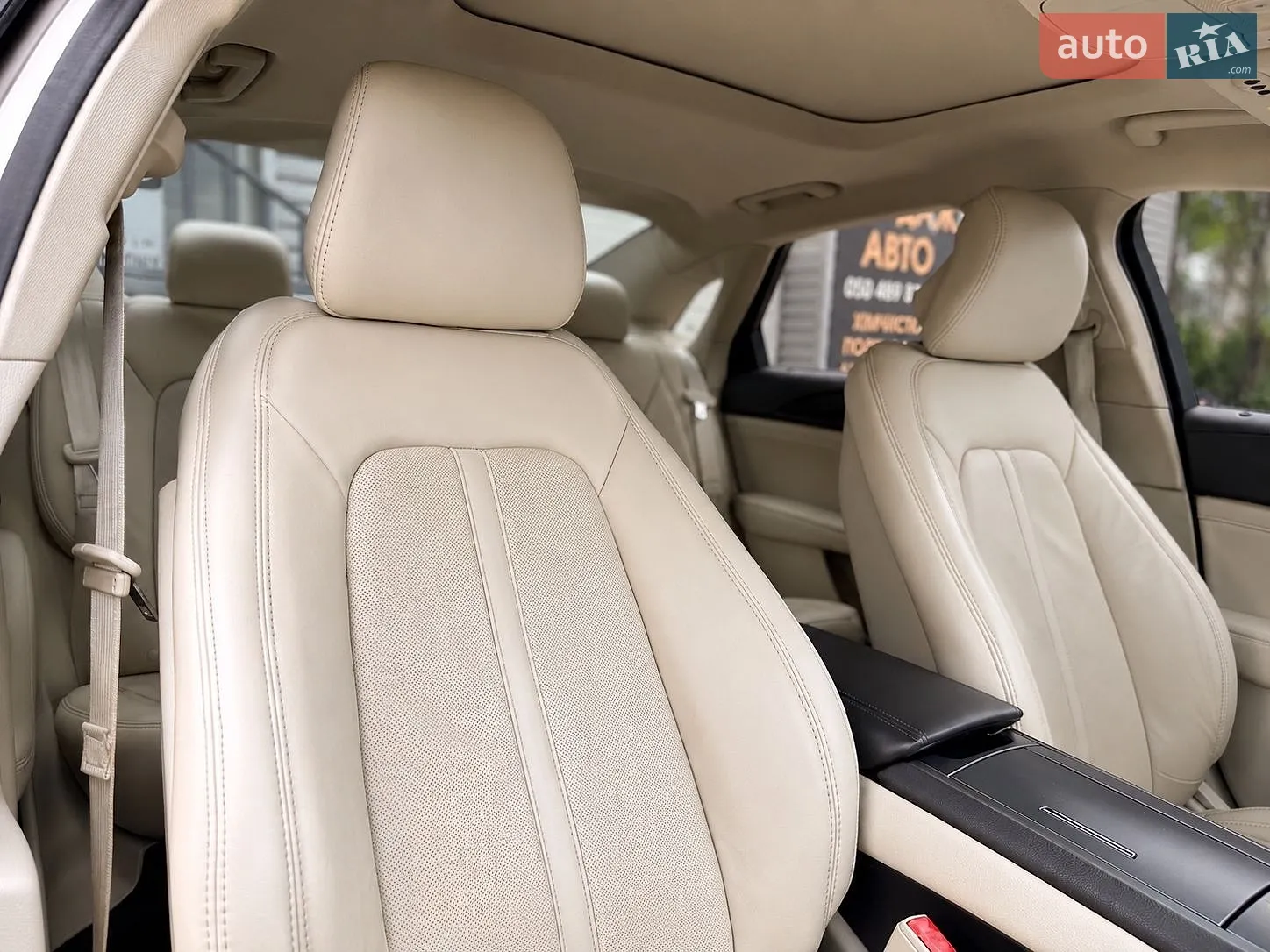 2018 Lincoln MKZ - мініатюра 18