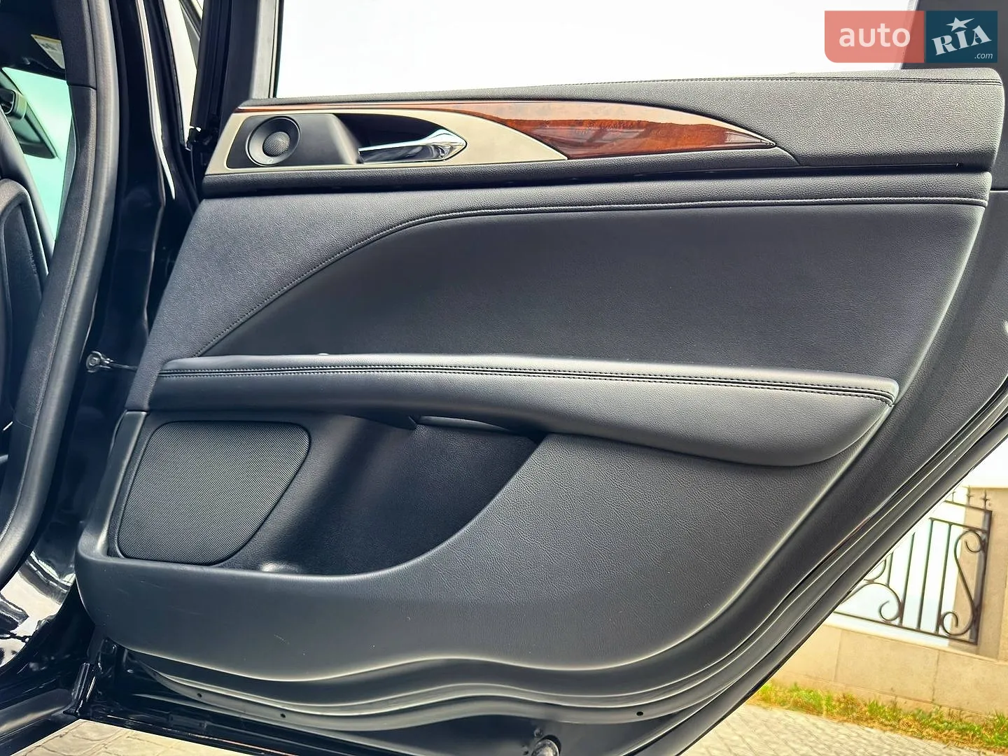 2020 Lincoln MKZ - мініатюра 46