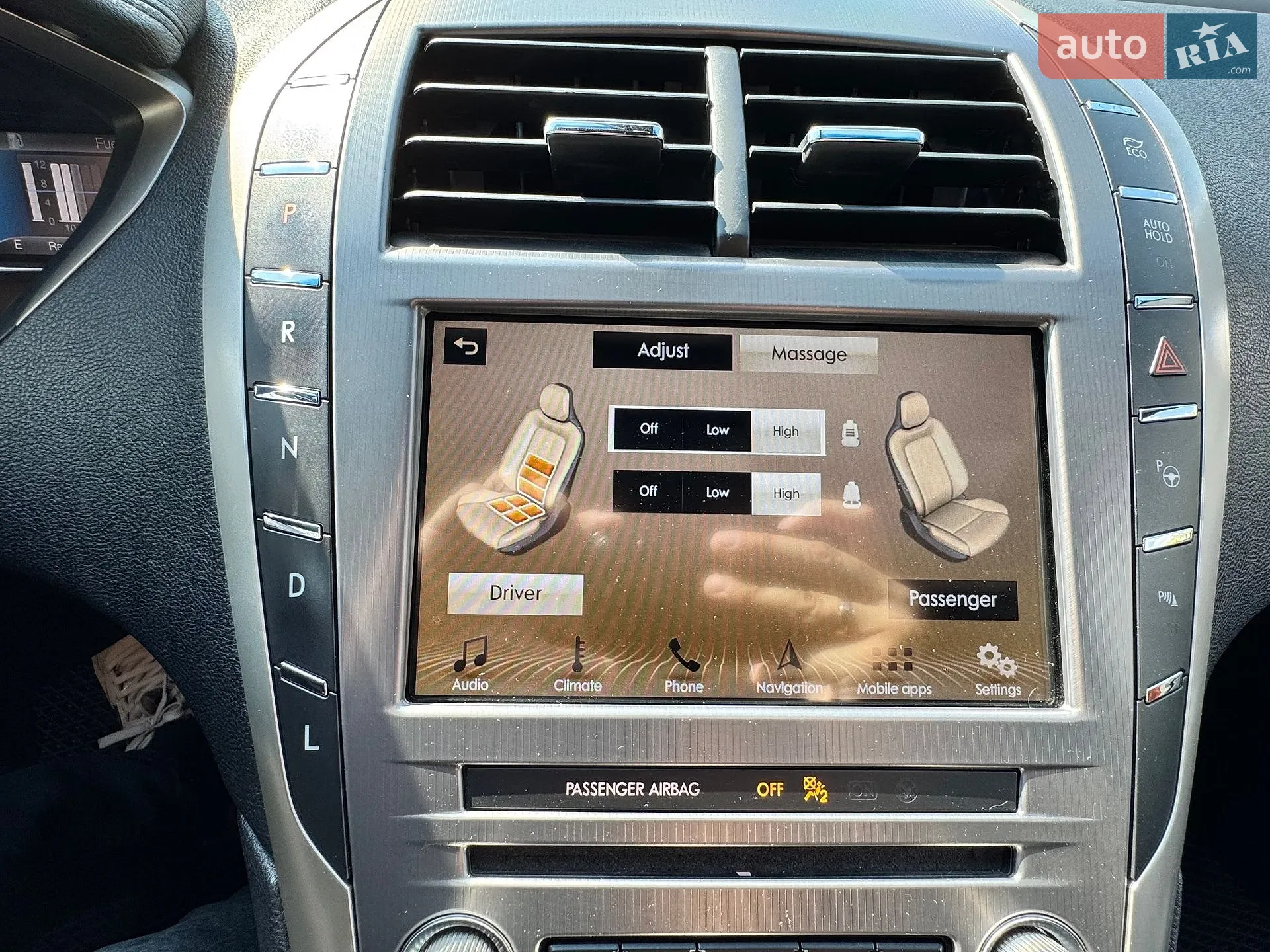 2017 Lincoln MKZ - мініатюра 21