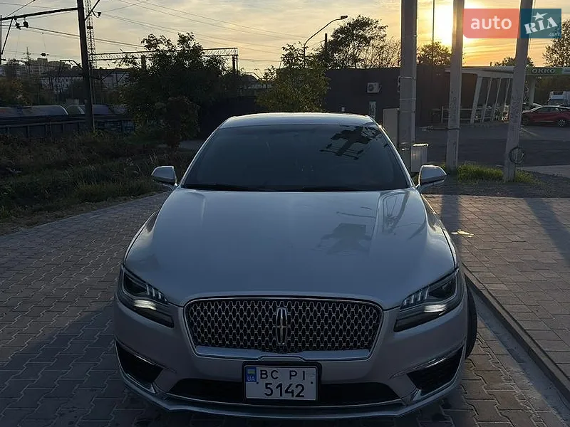 Lincoln MKZ 2018