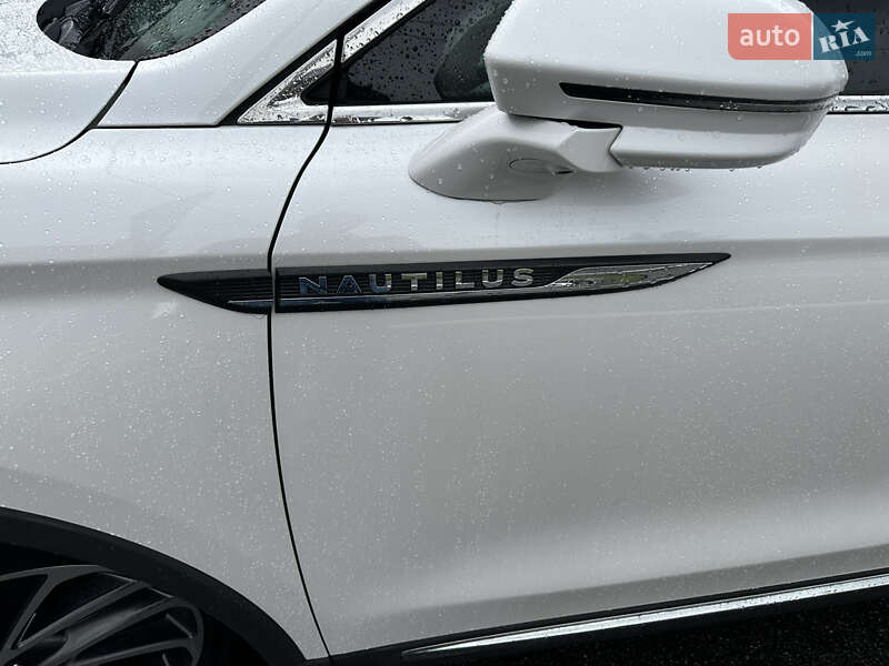 Позашляховик / Кросовер Lincoln Nautilus 2018 в Сумах