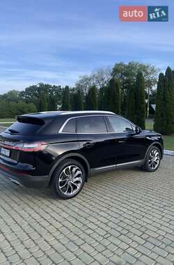 Внедорожник / Кроссовер Lincoln Nautilus 2021 в 