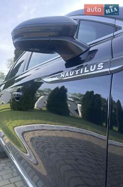Внедорожник / Кроссовер Lincoln Nautilus 2021 в 
