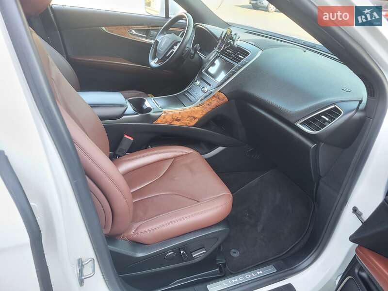 Внедорожник / Кроссовер Lincoln Nautilus 2019 в Киеве