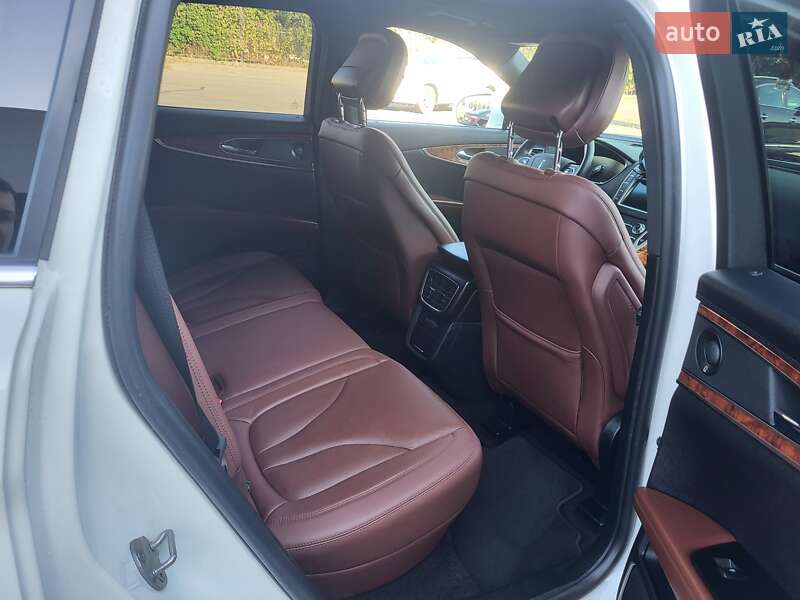 Внедорожник / Кроссовер Lincoln Nautilus 2019 в Киеве