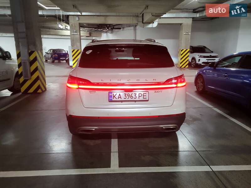 Внедорожник / Кроссовер Lincoln Nautilus 2019 в Киеве