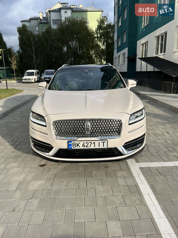 Внедорожник / Кроссовер Lincoln Nautilus 2018 в Вараше
