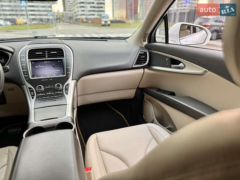 Внедорожник / Кроссовер Lincoln Nautilus 2020 в Киеве фото 37 Внедорожник / Кроссовер Lincoln Nautilus 2020 в Киеве