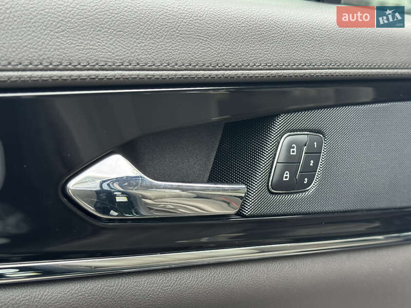 Позашляховик / Кросовер Lincoln Nautilus 2021 в Дніпрі