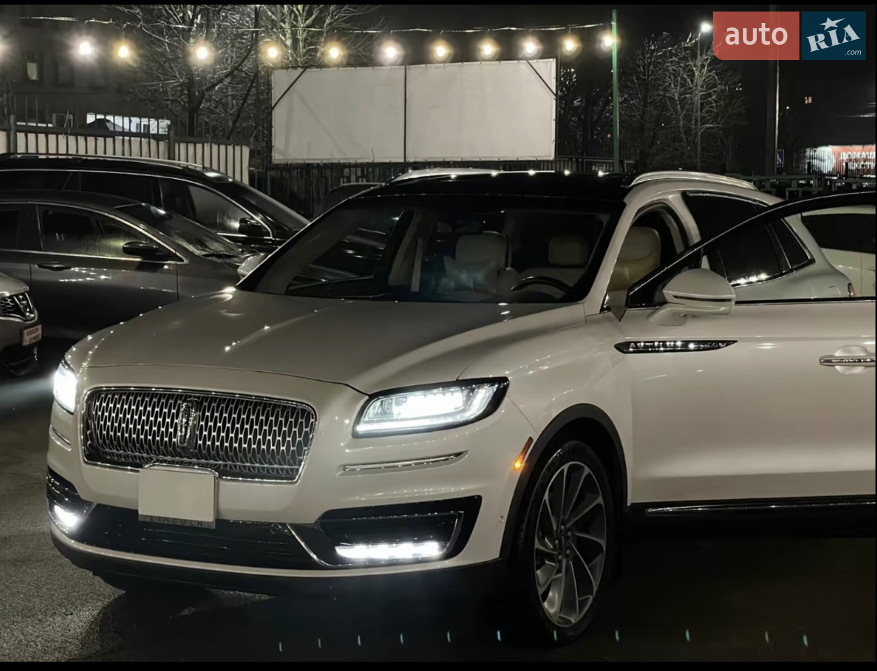 2019 Lincoln Nautilus - мініатюра 32
