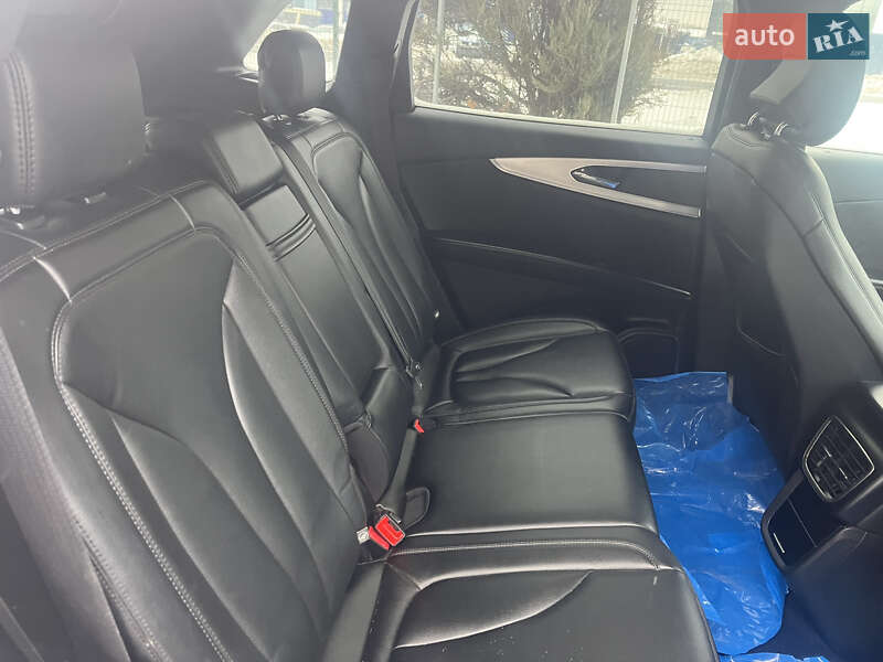 Внедорожник / Кроссовер Lincoln Nautilus 2019 в Ровно