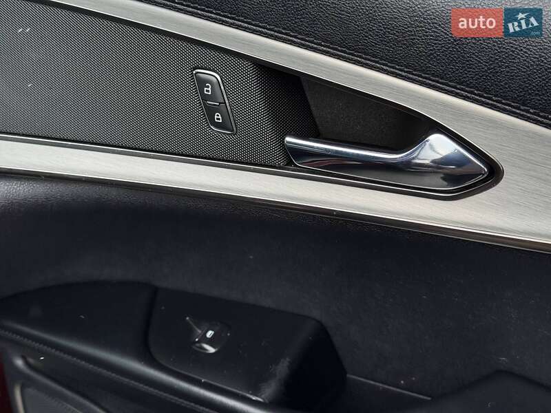 Внедорожник / Кроссовер Lincoln Nautilus 2019 в Ровно