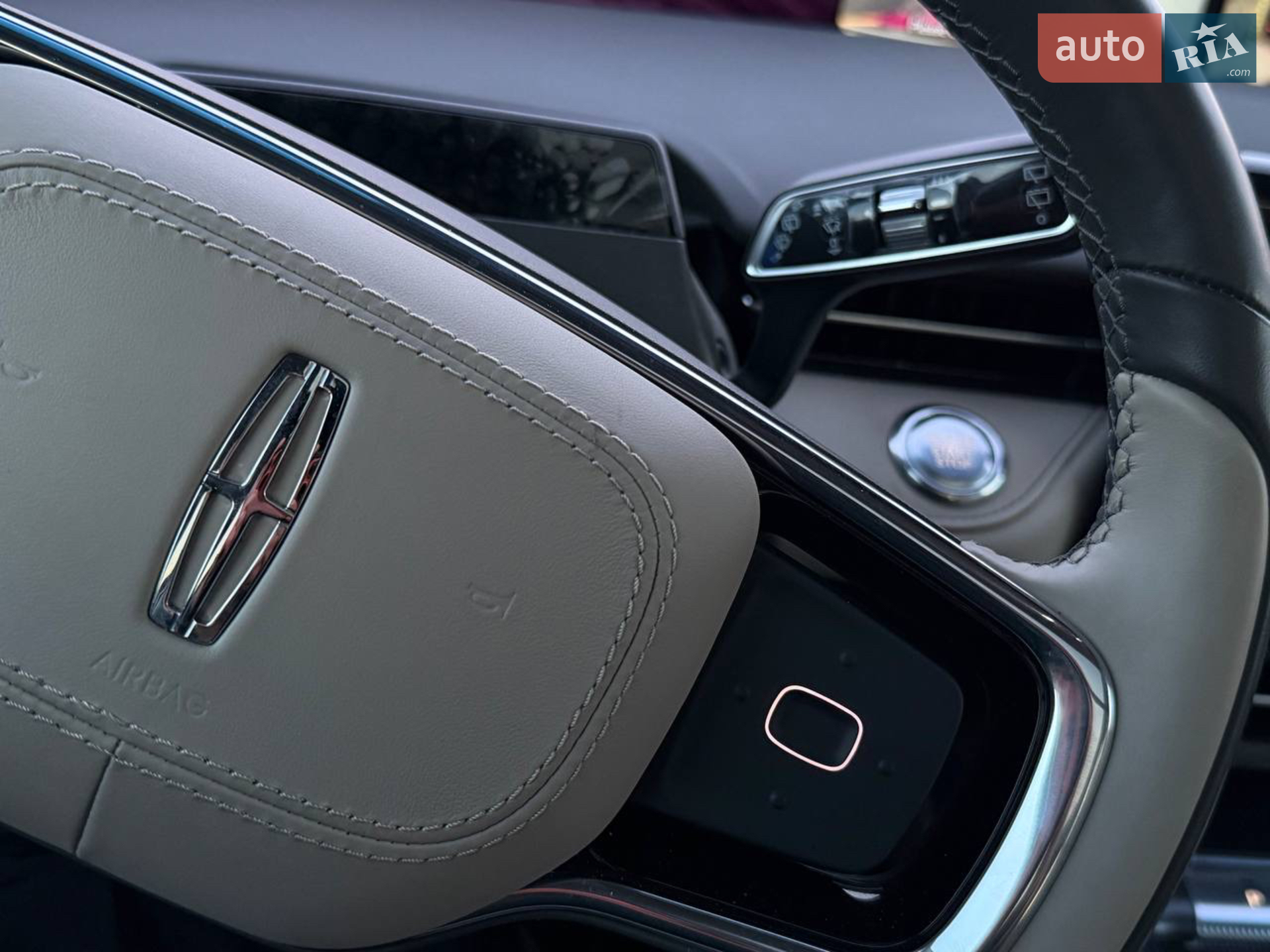 2023 Lincoln Nautilus - мініатюра 51