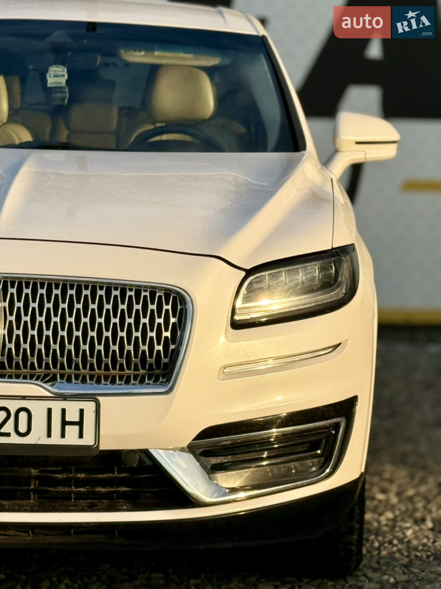 2019 Lincoln Nautilus - мініатюра 2