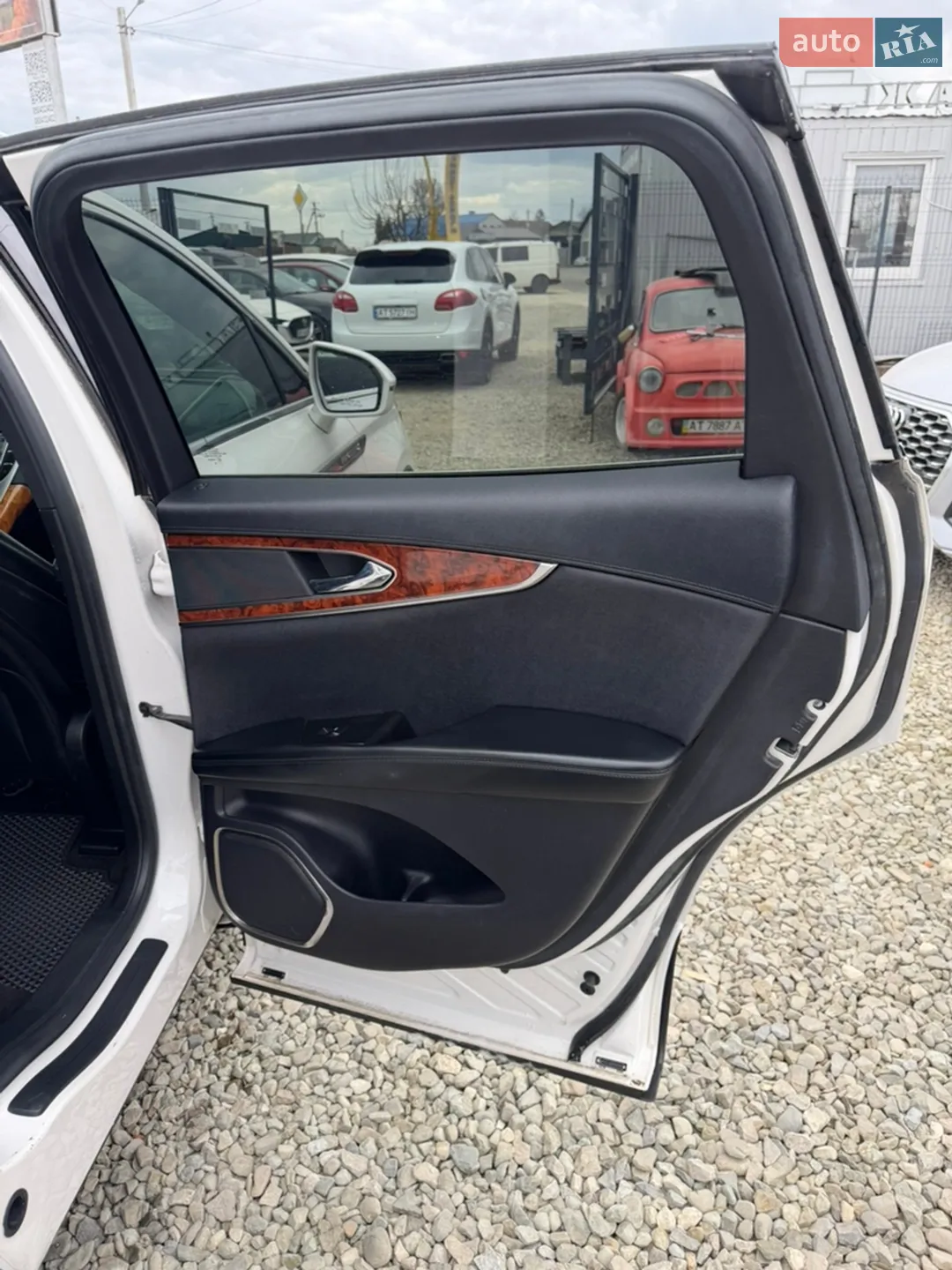 2019 Lincoln Nautilus - мініатюра 24