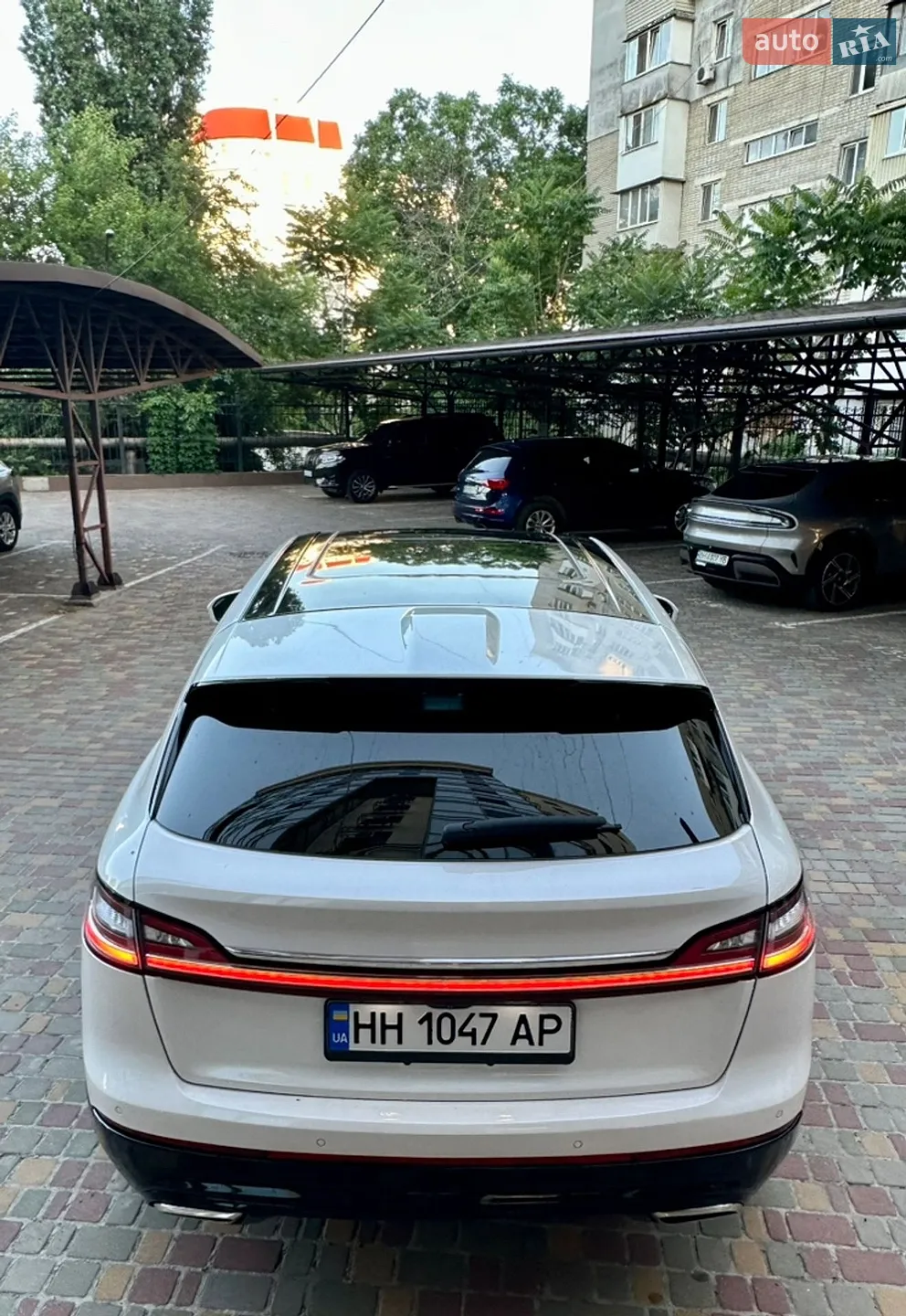 2019 Lincoln Nautilus - мініатюра 9