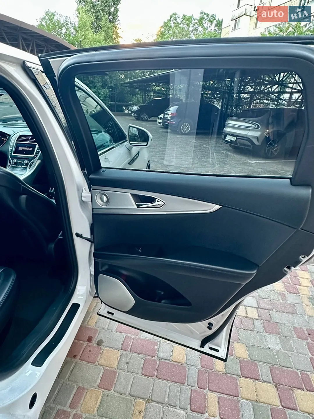 2019 Lincoln Nautilus - мініатюра 23