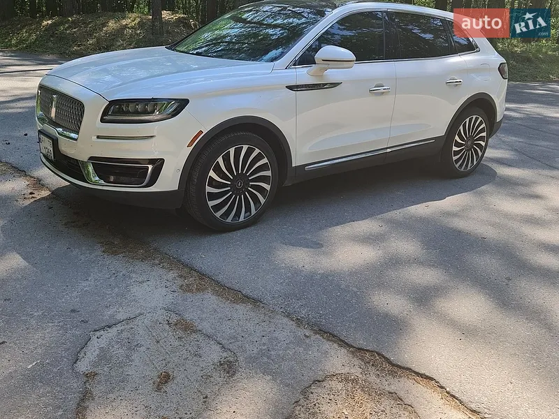 Lincoln Nautilus 2019