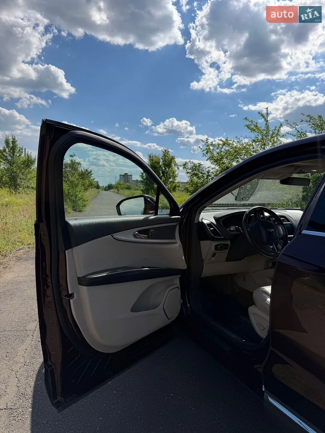 2019 Lincoln Nautilus - мініатюра 16