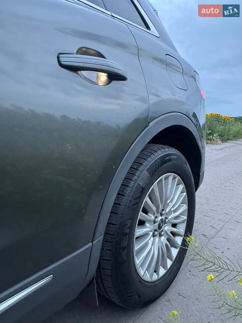 2019 Lincoln Nautilus - мініатюра 10