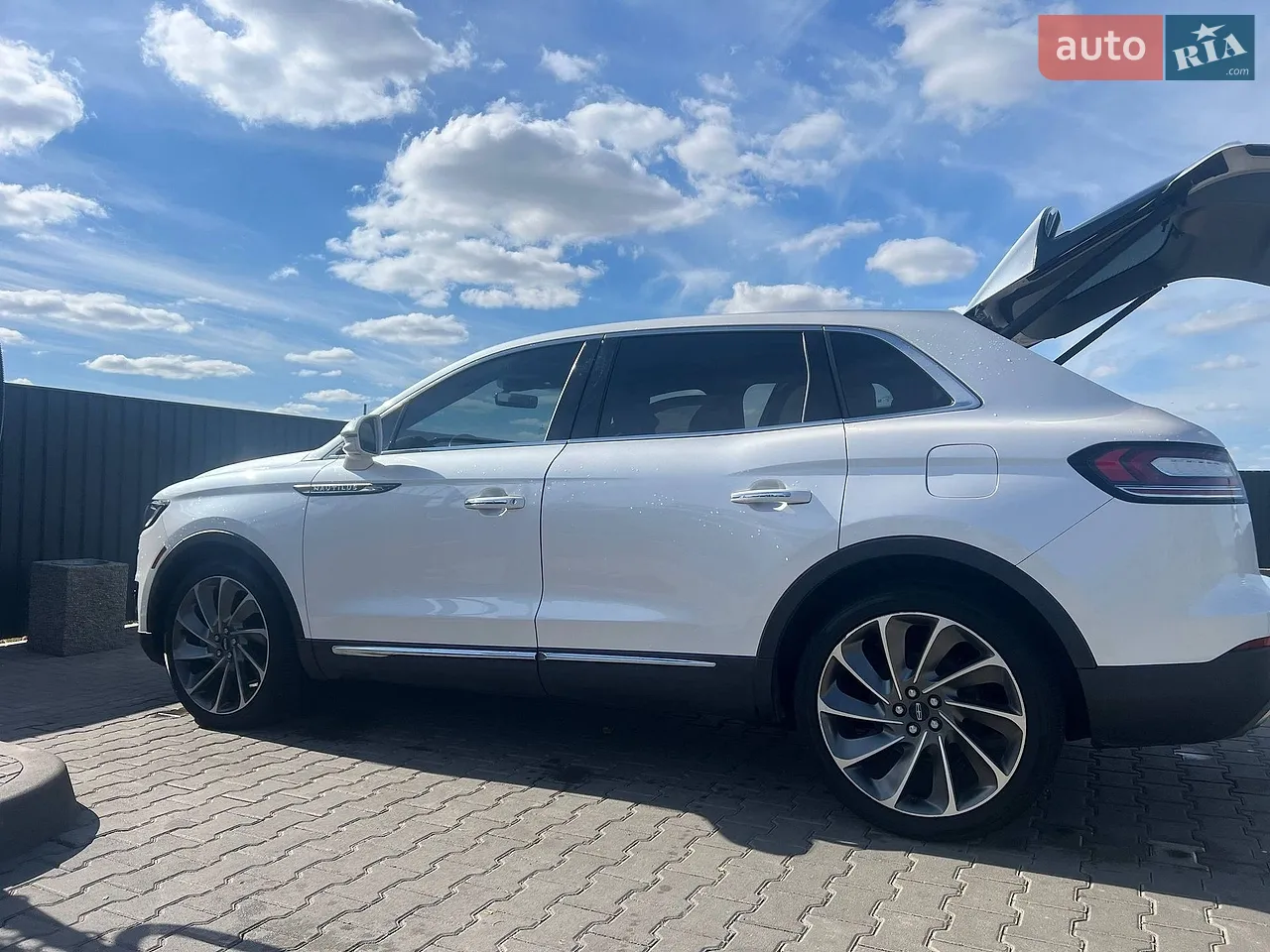 2019 Lincoln Nautilus - мініатюра 30