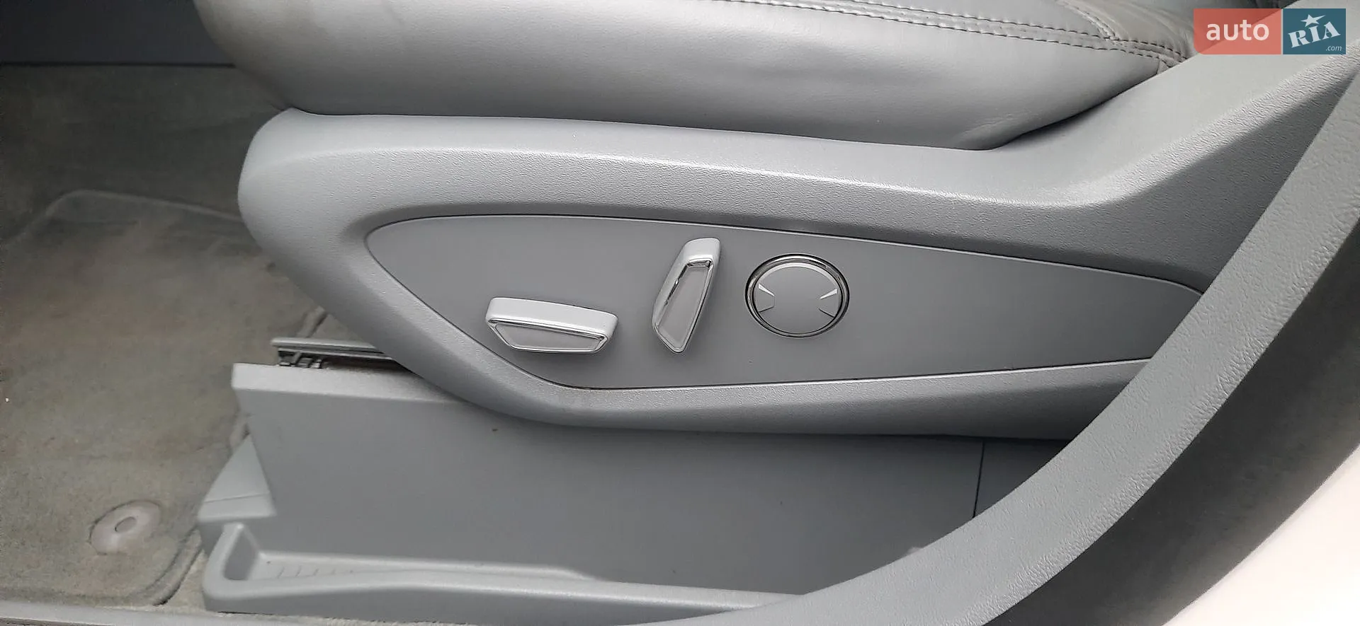 2018 Lincoln Nautilus - мініатюра 20