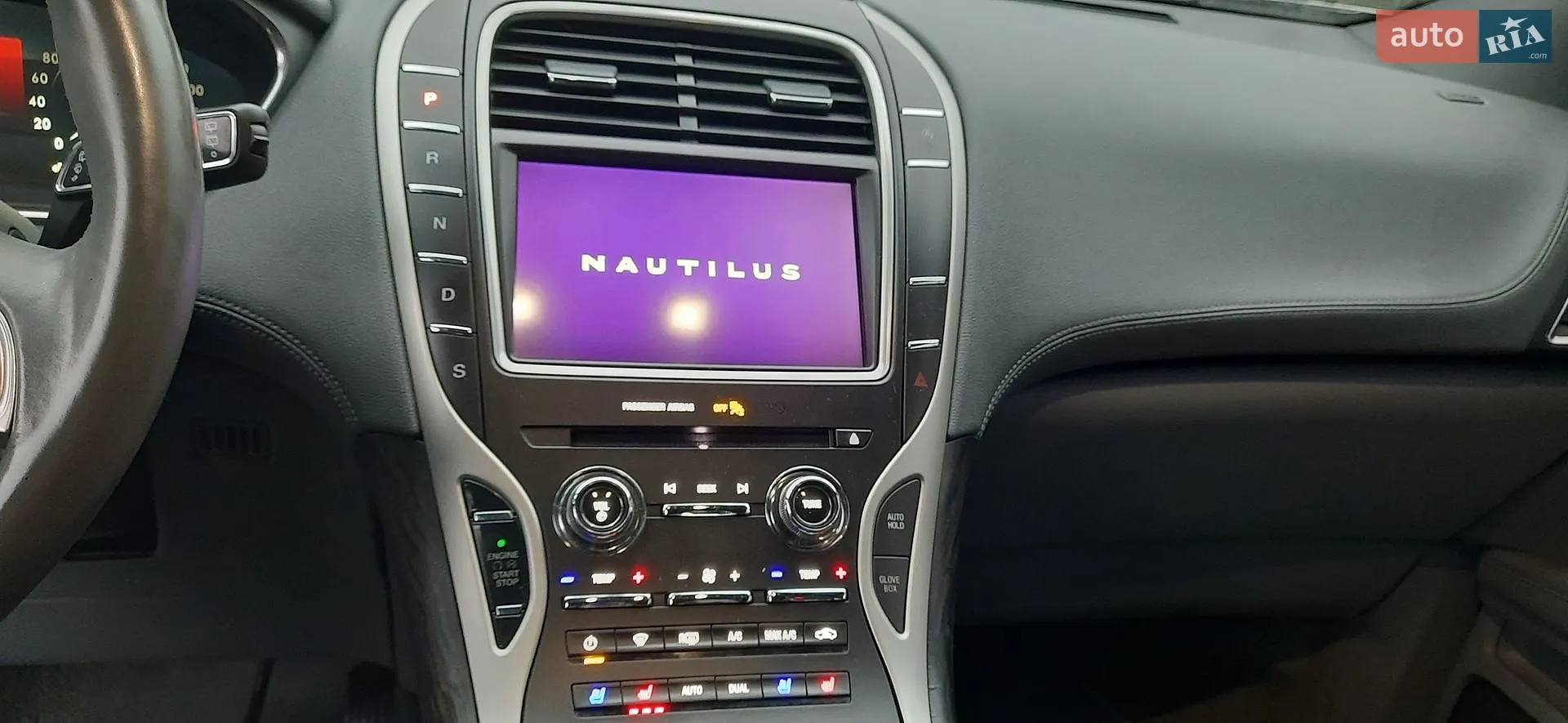2018 Lincoln Nautilus - мініатюра 15
