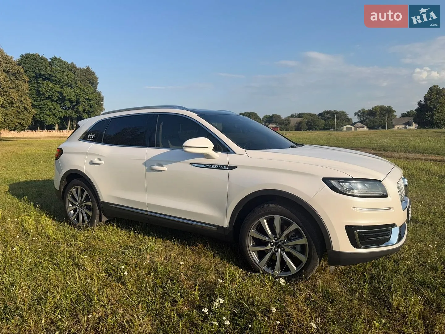 2019 Lincoln Nautilus - мініатюра 10