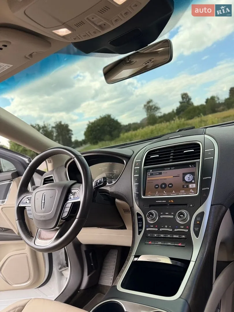 2019 Lincoln Nautilus - мініатюра 20