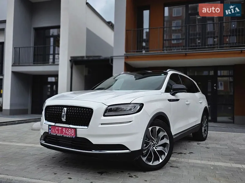 Lincoln Nautilus 2021