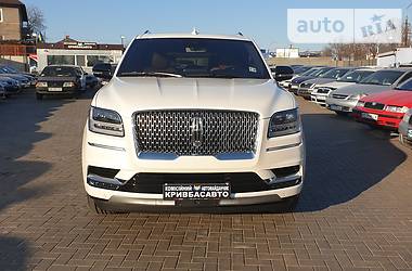 Позашляховик / Кросовер Lincoln Navigator 2019 в 