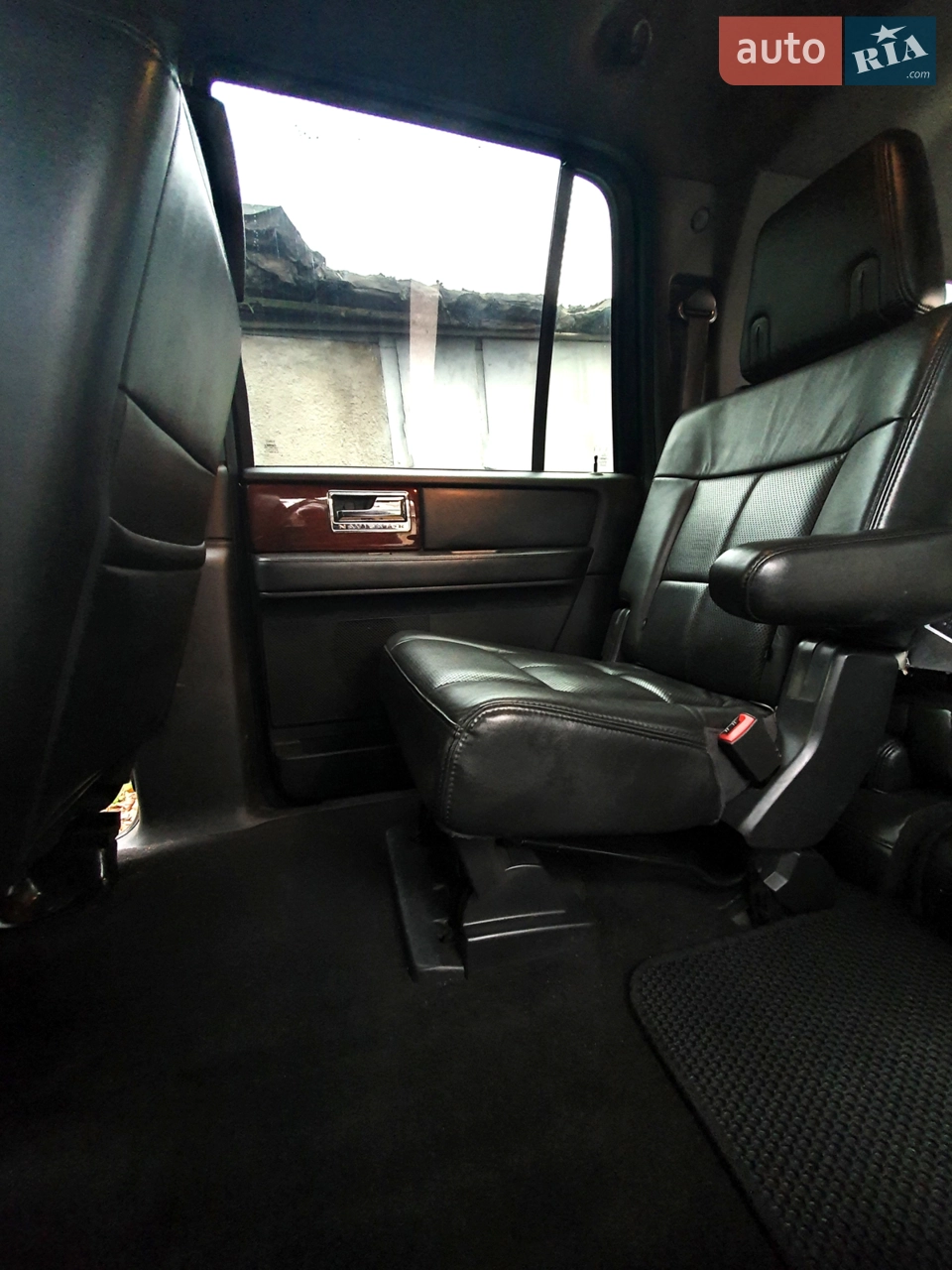 2012 Lincoln Navigator - мініатюра 25