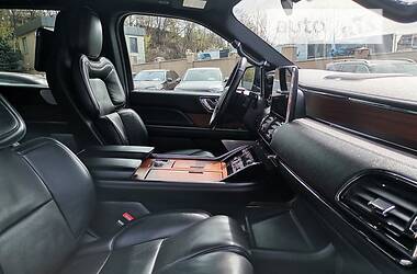Внедорожник / Кроссовер Lincoln Navigator 2019 в 