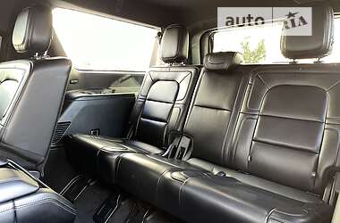 Позашляховик / Кросовер Lincoln Navigator 2019 в 