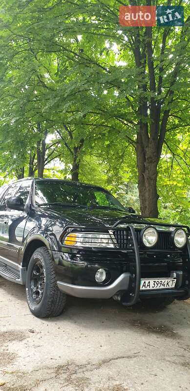 Внедорожник / Кроссовер Lincoln Navigator 2001 в Киеве