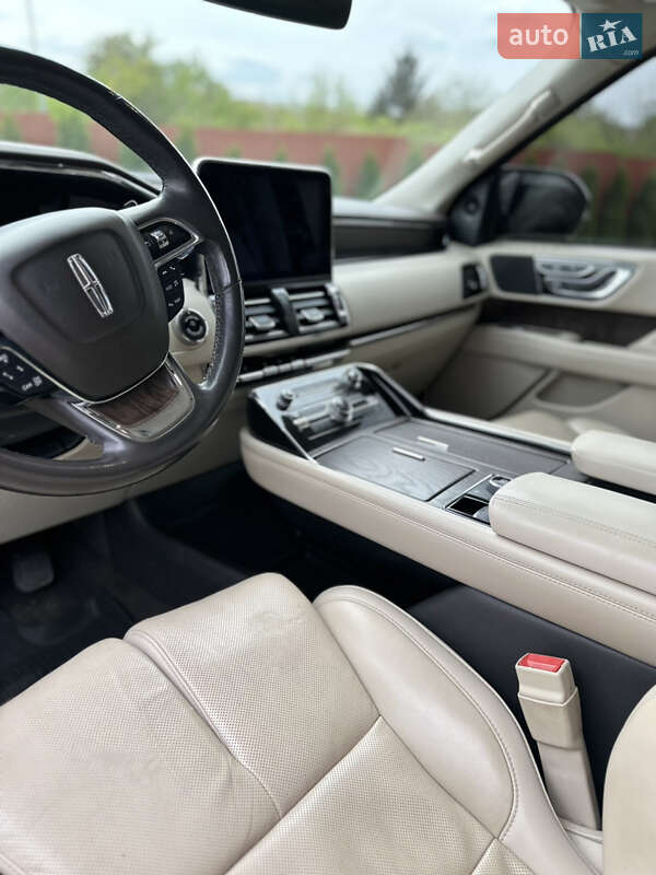 Внедорожник / Кроссовер Lincoln Navigator 2018 в Черновцах