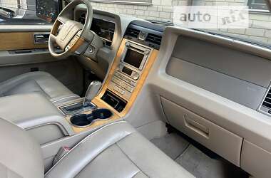 Внедорожник / Кроссовер Lincoln Navigator 2007 в Киеве