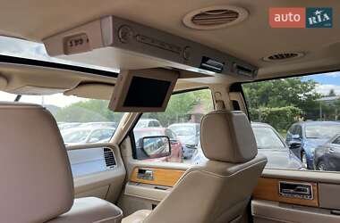 Внедорожник / Кроссовер Lincoln Navigator 2007 в 