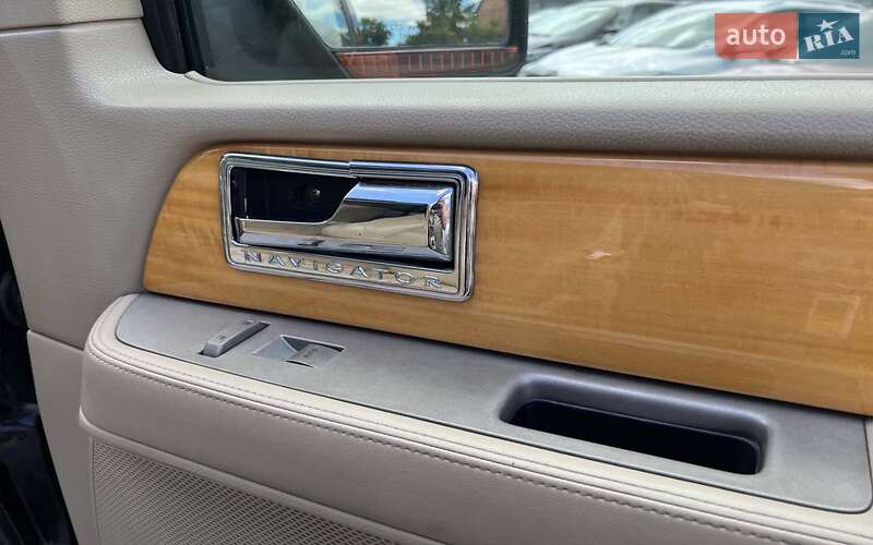 Внедорожник / Кроссовер Lincoln Navigator 2007 в Коломые