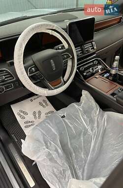 Внедорожник / Кроссовер Lincoln Navigator 2020 в 