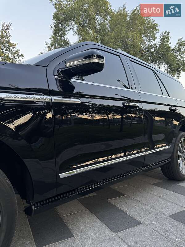 Позашляховик / Кросовер Lincoln Navigator 2019 в Дніпрі