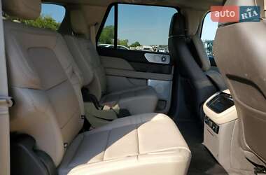Внедорожник / Кроссовер Lincoln Navigator 2022 в 